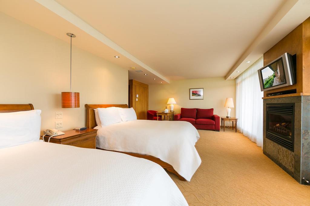 לה מלבאי Relais & Chateaux Auberge La Pinsonniere חדר תמונה